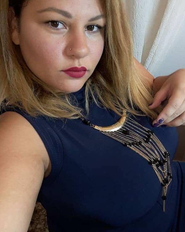 Βαρβάρα  Βαρδουνιωτη — Makeup Artist