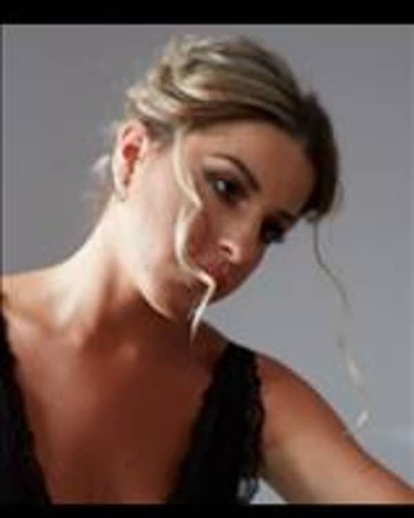 EMILY BALASI MUA — Makeup Artist, Αθήνα
