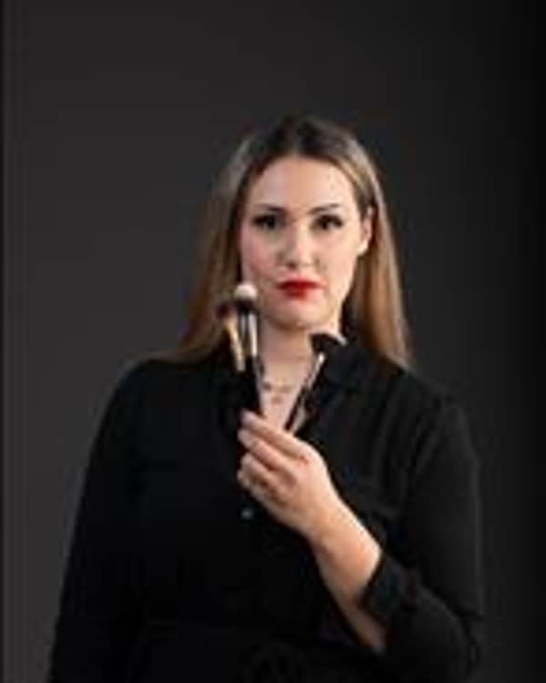 Evoulita Makeup Studio — Makeup Artist, Κορυδαλλός