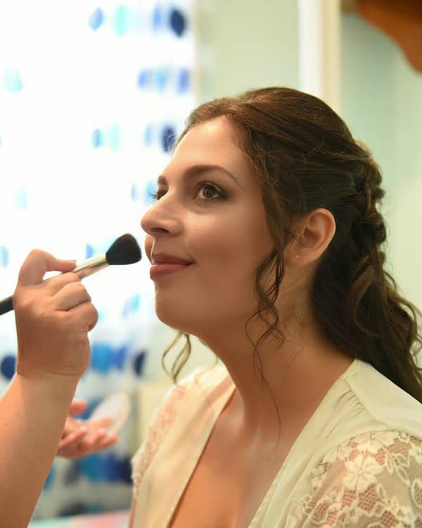 Make-up artist — Make-up Artist