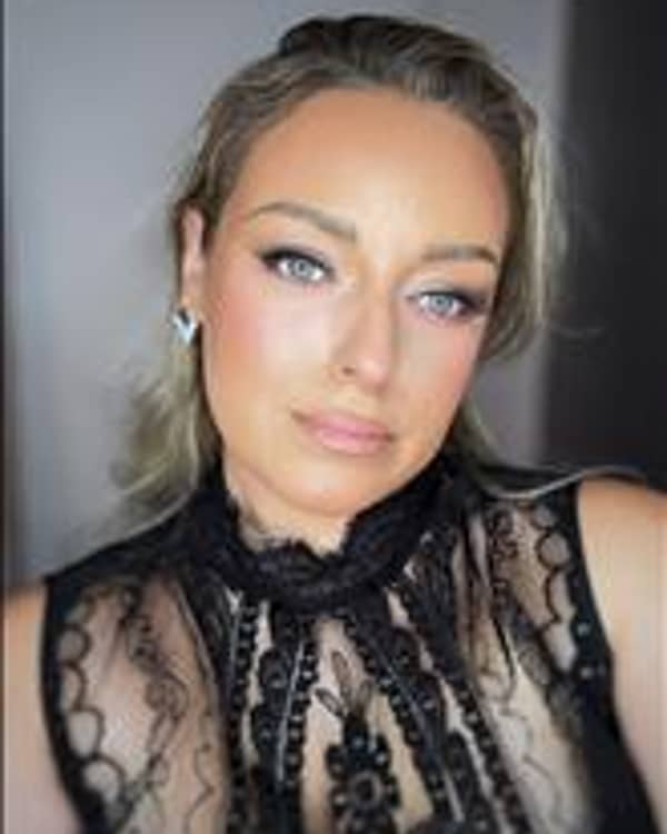 Νατάσα Τζελέπη — Makeup Artist