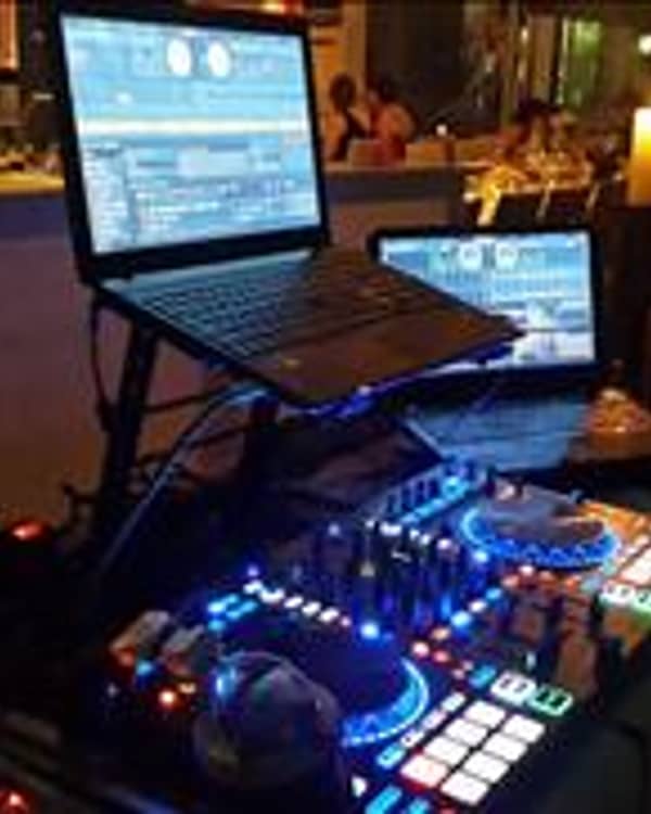 ΓΕΩΡΓΙΟΣ ΓΕΡΟΓΙΑΝΝΗΣ — DJ / Μουσική, Αθήνα