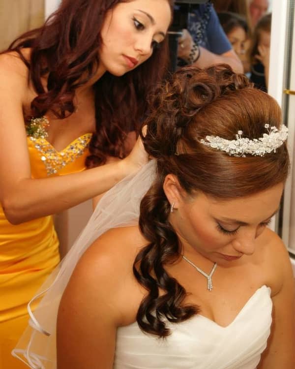 KOMMΩΤΗΡΙΟ / ΜΑΚΙΓΙΑΖ Cleopatra the Queen of beauty & KING BARBER Shop — Hair styling, Κάλυμνος