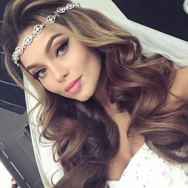 6 νυφικά χτενίσματα και μακιγιάζ από το Gigi’s Hair and Make up Artist