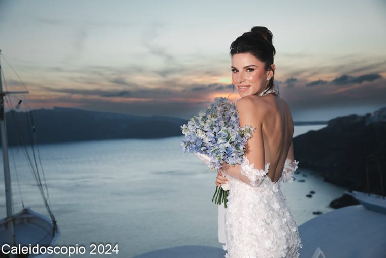Η νυφη μας στην Σαντορίνη — Caleidoscopio (φωτογραφία 1)