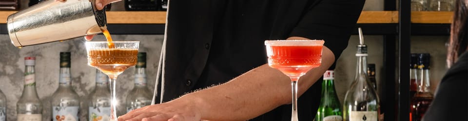 SKYFALL COCKTAIL&FOOD BAR φωτογραφία 1